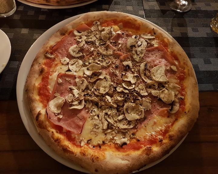 Pizzeria La Rustica